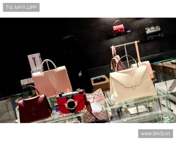 梁伟铿训练完直接去奢侈品店刷卡？